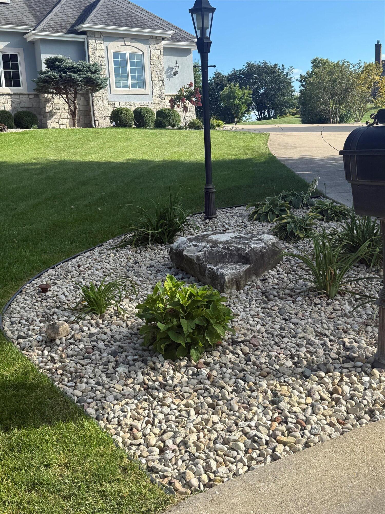 139 Legend Court Wales, WI 53183 - Photo 89 of 103 07-IMG_3667