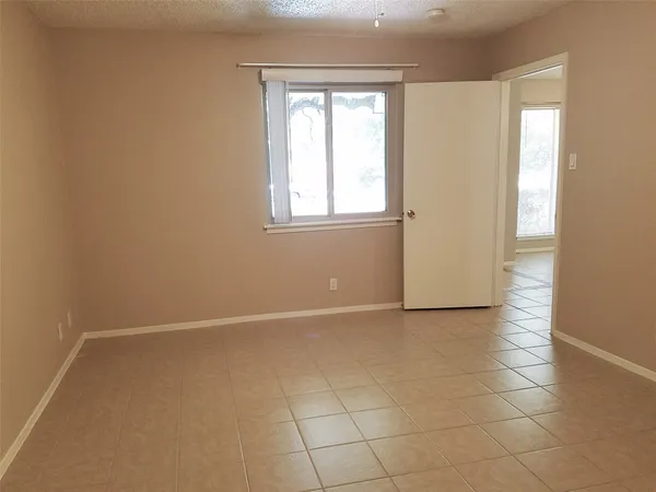 $1,650 | 3513 Westchester Avenue, Unit 102, Austin, TX 78759