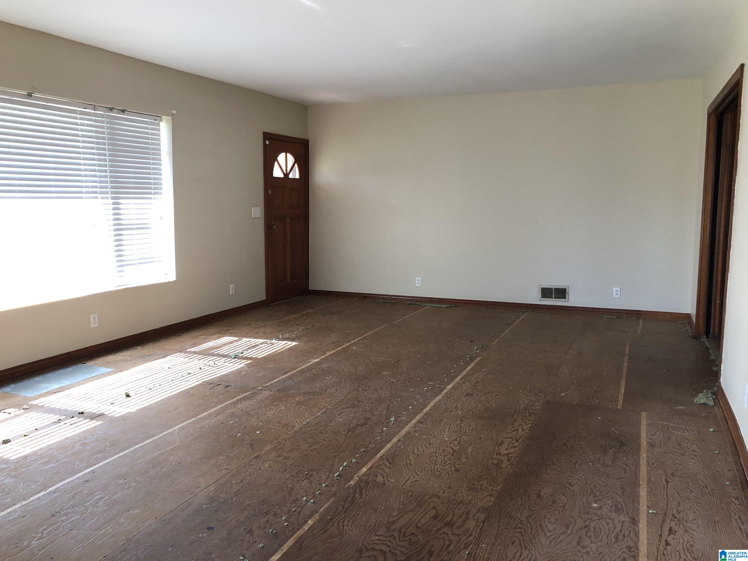402 Elm Street Southwest Bessemer, AL 35022 - Photo 37 of 48