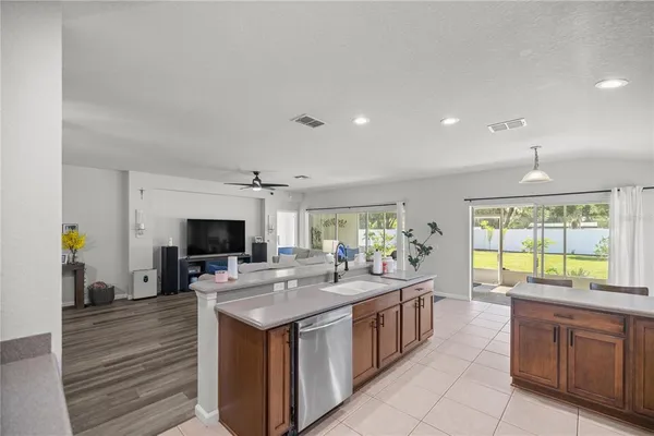 $2,000 | 4071 Southwest 46th Terrace, Ocala, FL 34474