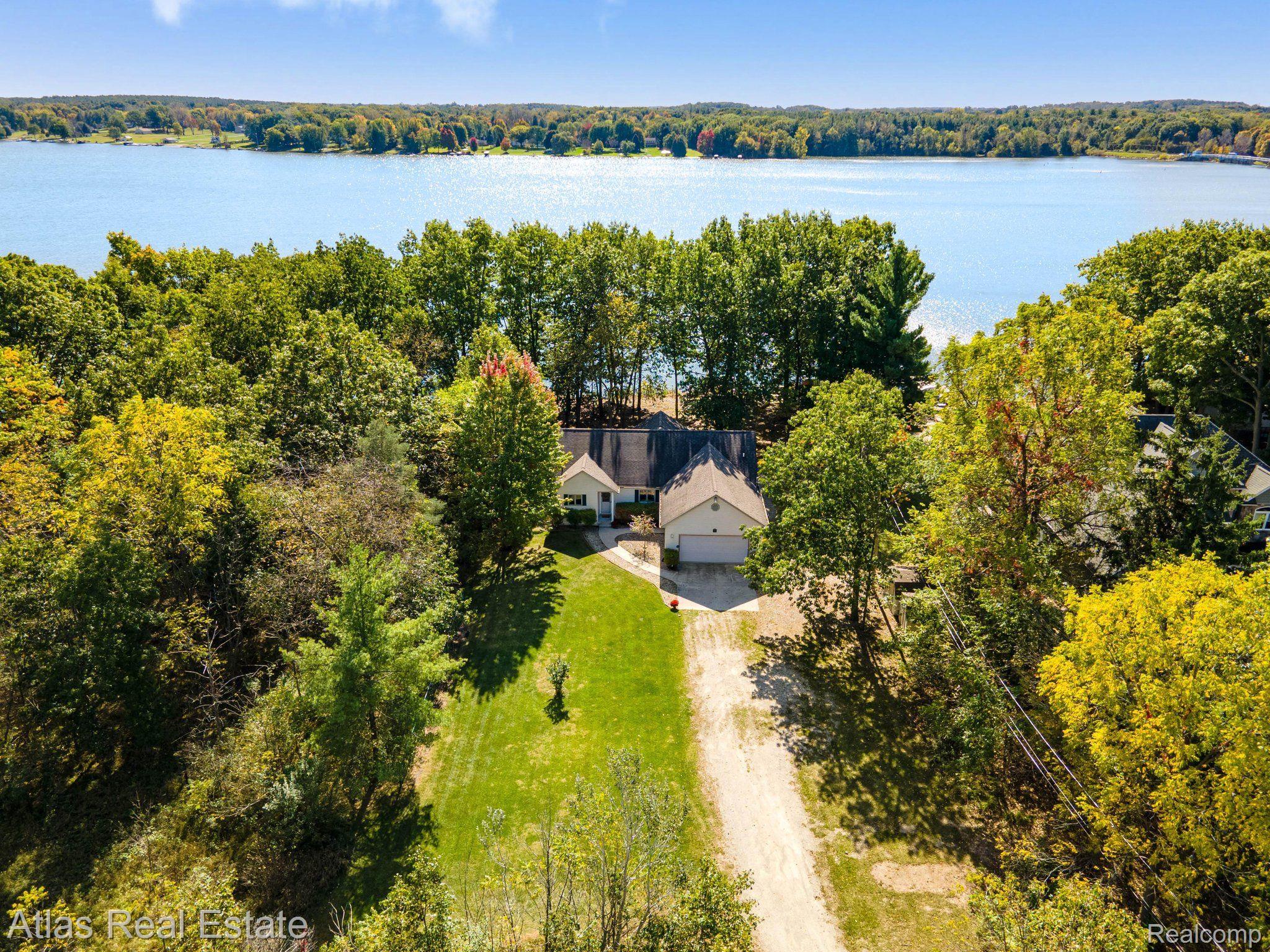 11280 Old Mt Morris Road Davison, MI 48423 - Photo 3 of 48 Lakeview3