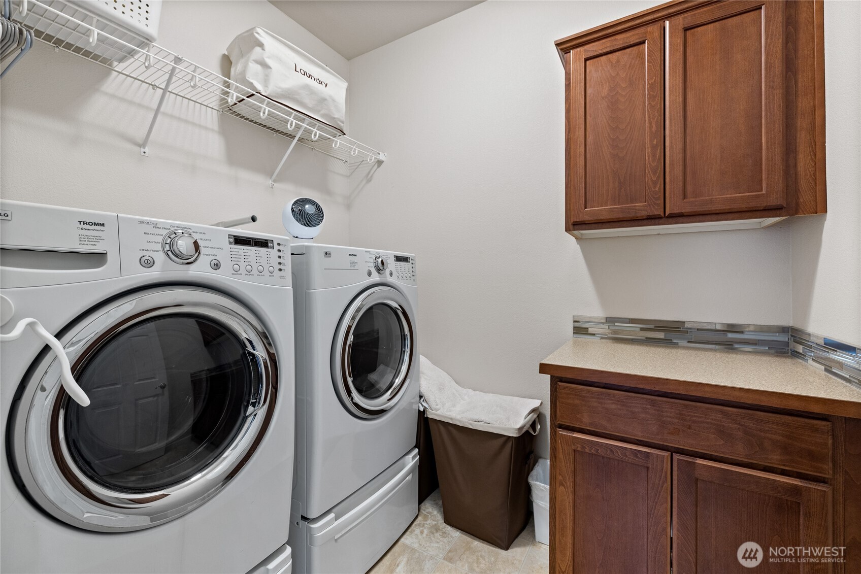 736 Mandee Street Southeast Lacey, WA 98513 - Photo 22 of 35 a utility room with dryer and washer