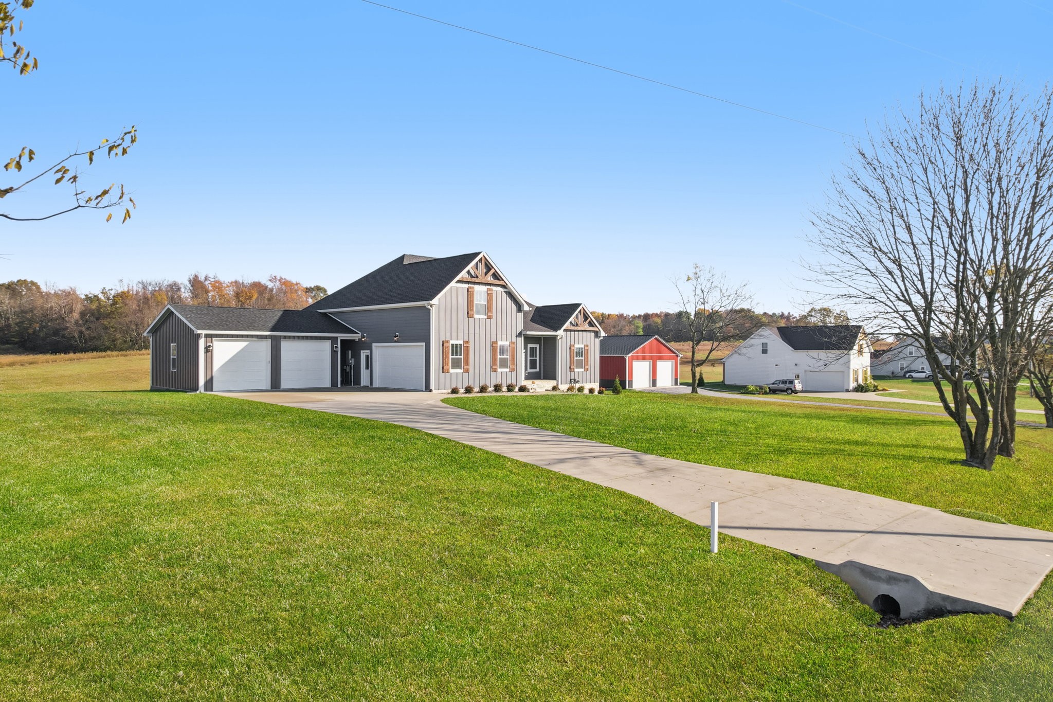 5685 Minnis Road Springfield, TN 37172 - Photo 2 of 93 a front view of house with yard and trees in the background