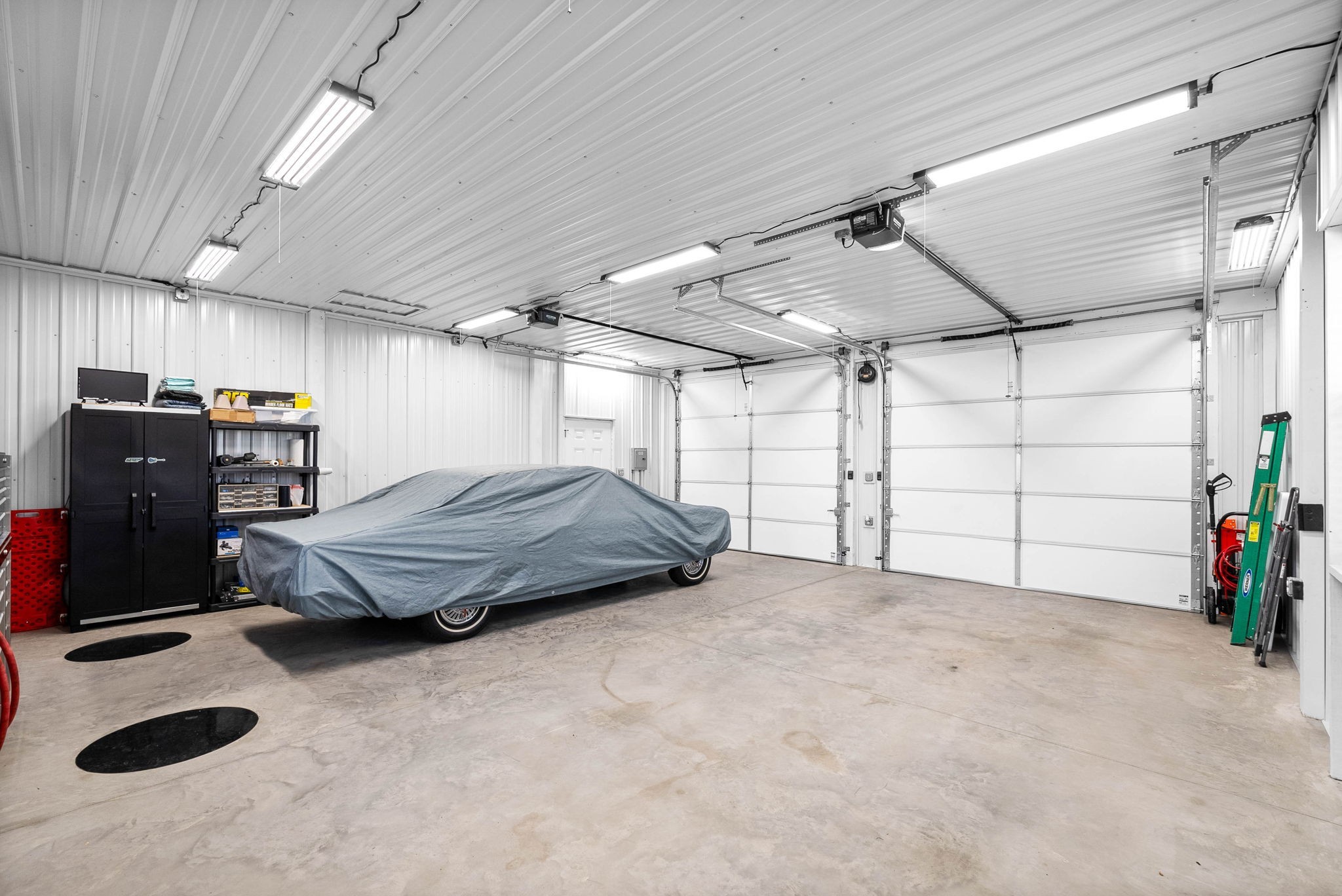 5685 Minnis Road Springfield, TN 37172 - Photo 57 of 93 a view of a garage room and storage