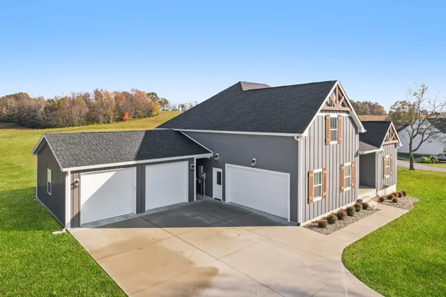 $664,900 | 5685 Minnis Road, Springfield, TN 37172