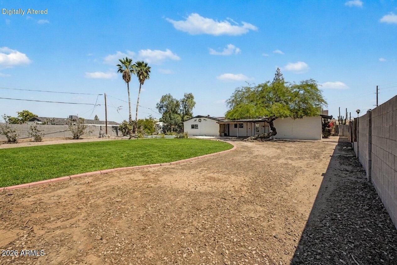 2552 East Brown Road Mesa, AZ 85213 - Photo 33 of 38 Virtually Staged - Backyard-1