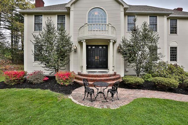10 Lancaster Road North Andover, MA 01845 - Photo 3 of 30 Gallery Image 3