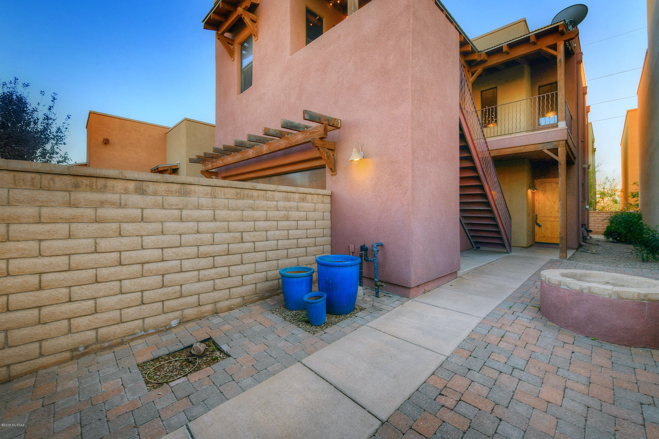 312 East Croydon Park Road Tucson, AZ 85704 - Photo 2 of 33