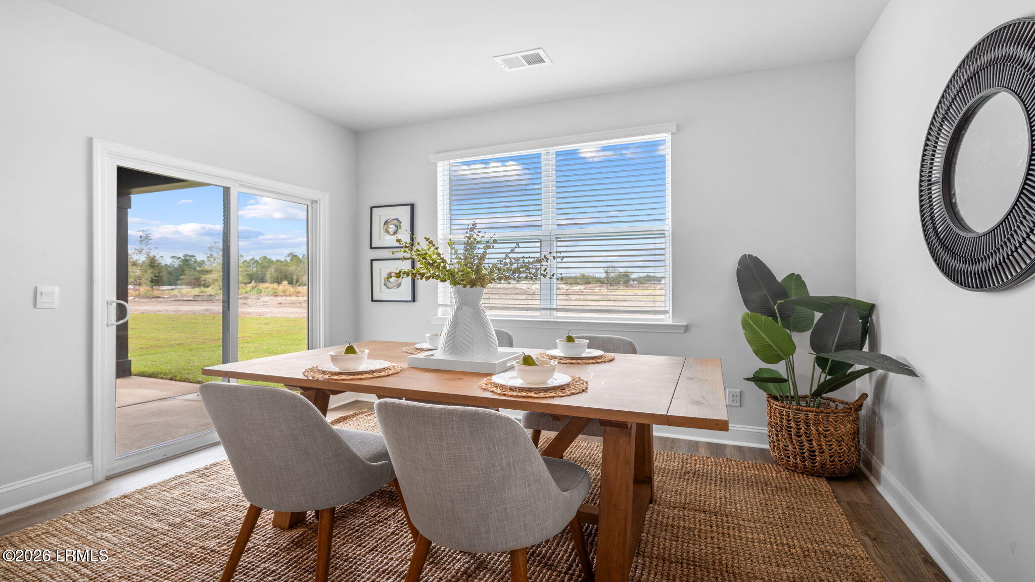 1059 Sanctuary Drive Ridgeland, SC 29936 - Photo 7 of 32 5 Dining Room