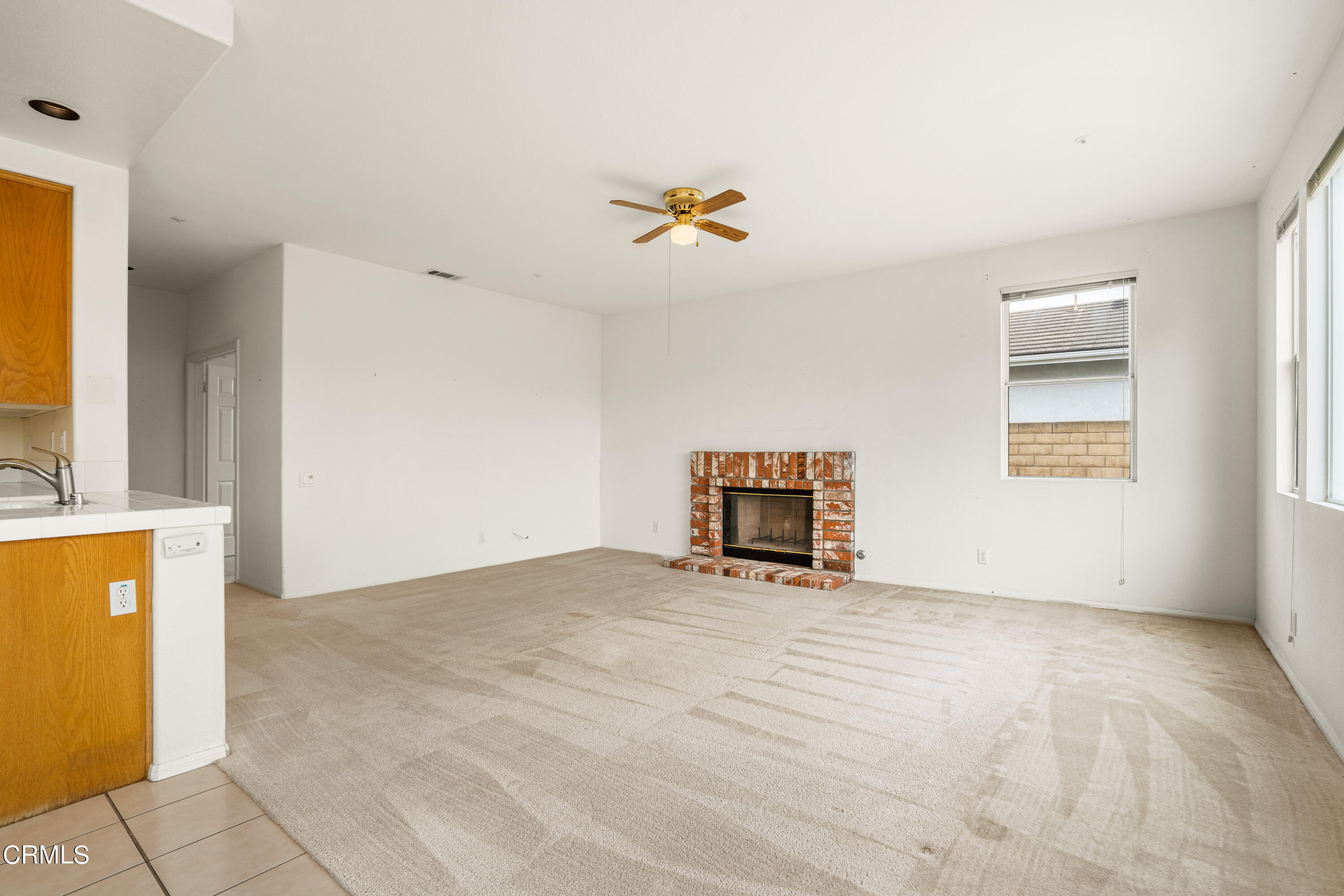 2410 Ivory Way Oxnard, CA 93036 - Photo 16 of 64 DSC06352