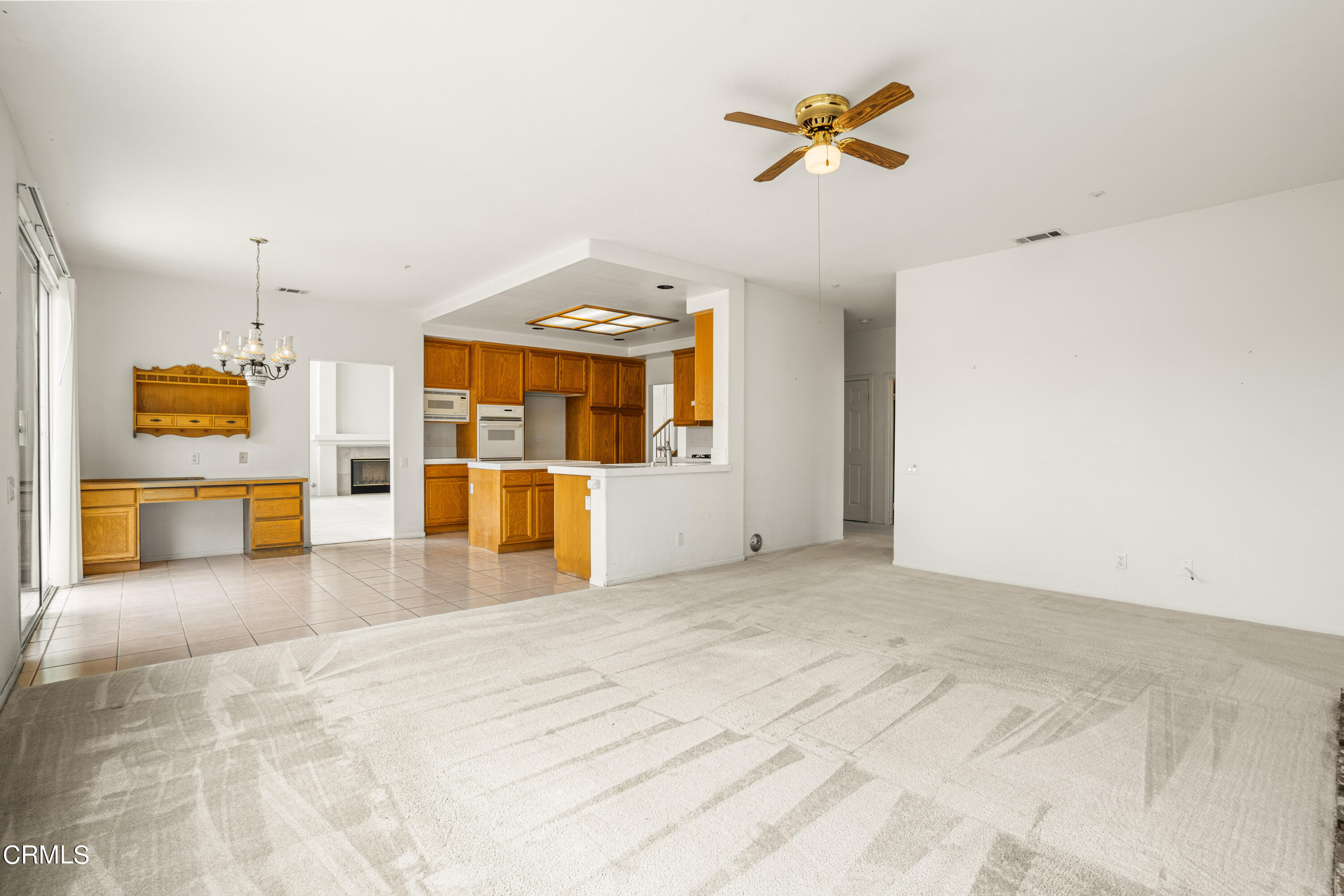 2410 Ivory Way Oxnard, CA 93036 - Photo 19 of 64 DSC06376