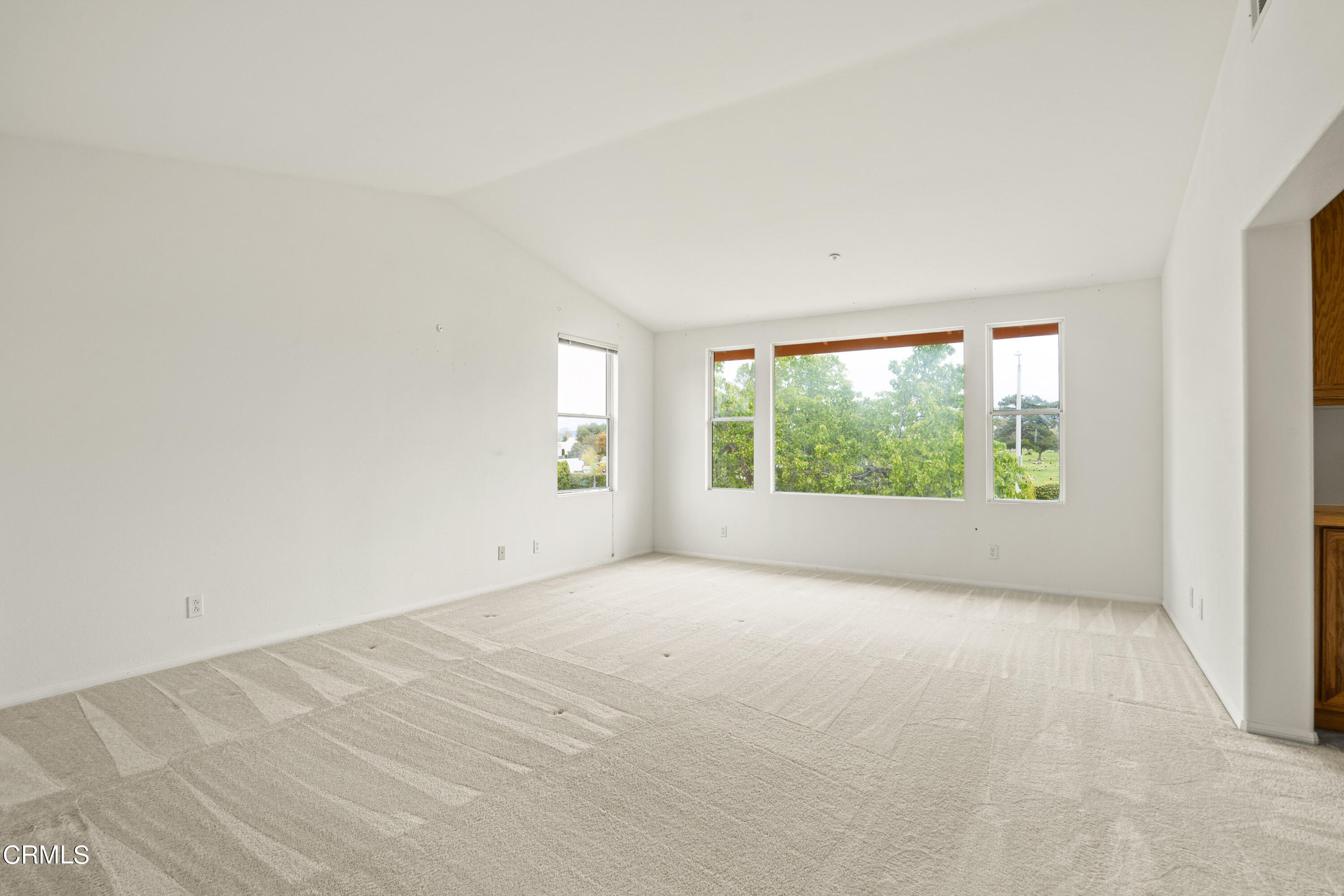 2410 Ivory Way Oxnard, CA 93036 - Photo 42 of 64 DSC06598