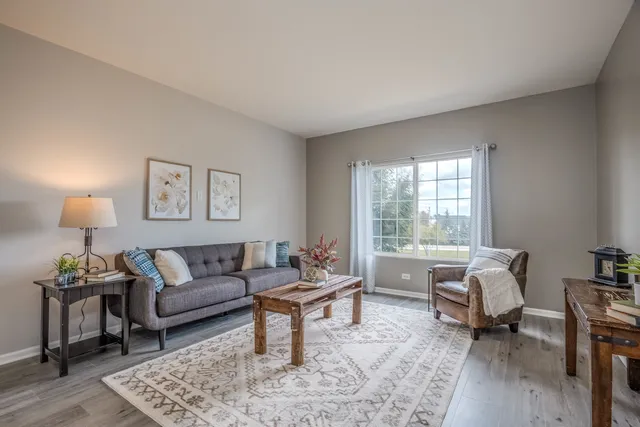 $324,900 | 1422 Manning Avenue, Montgomery, IL 60538