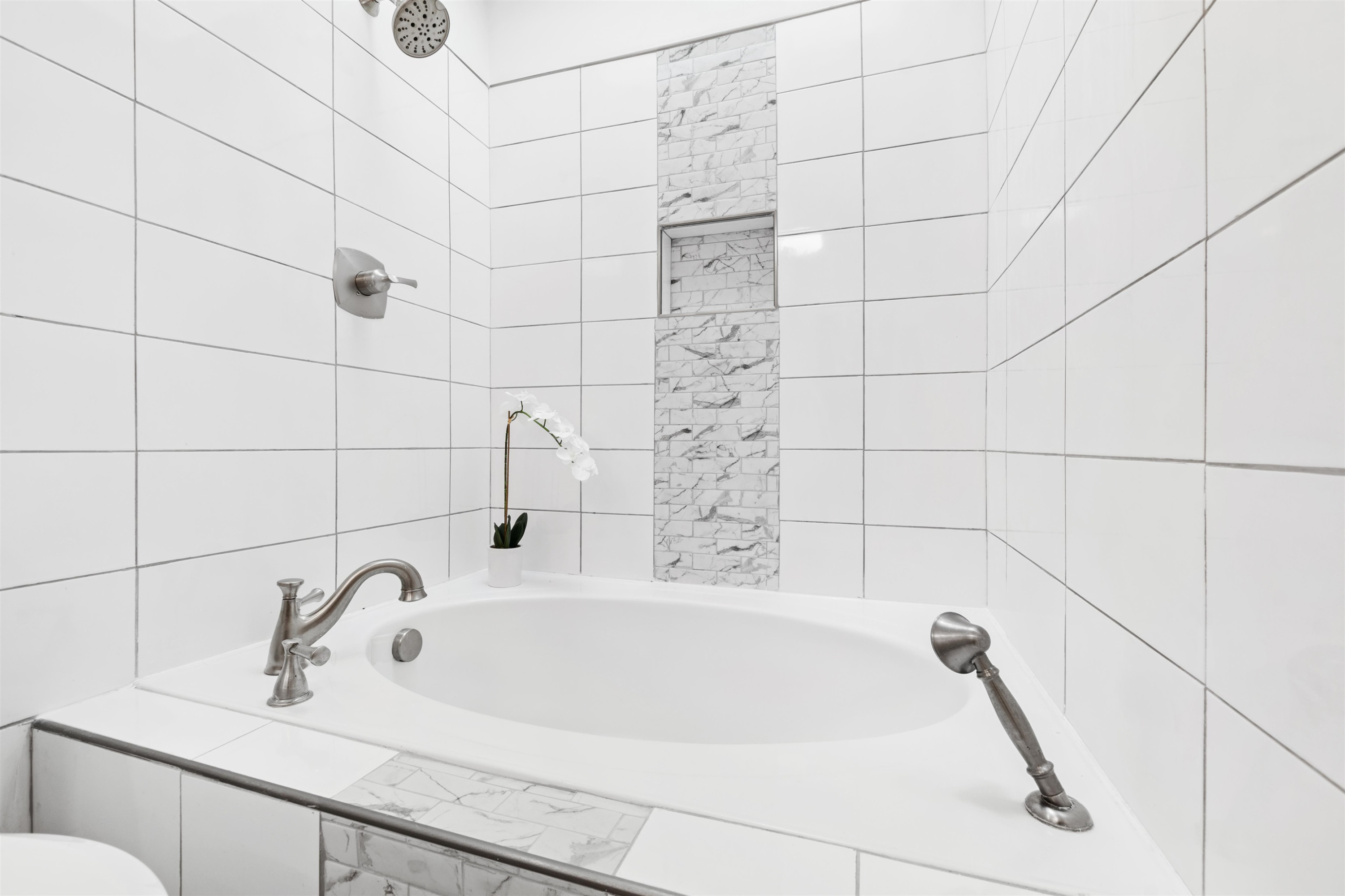 308 Moss Run Raleigh, NC 27614 - Photo 22 of 38 Mainlevel Shared Bath
