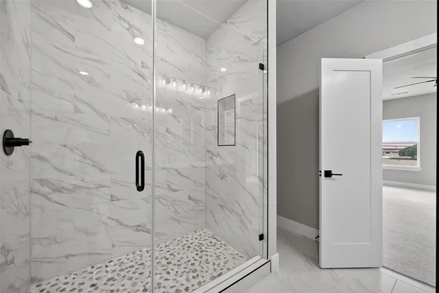 a view of an empty walk in closet