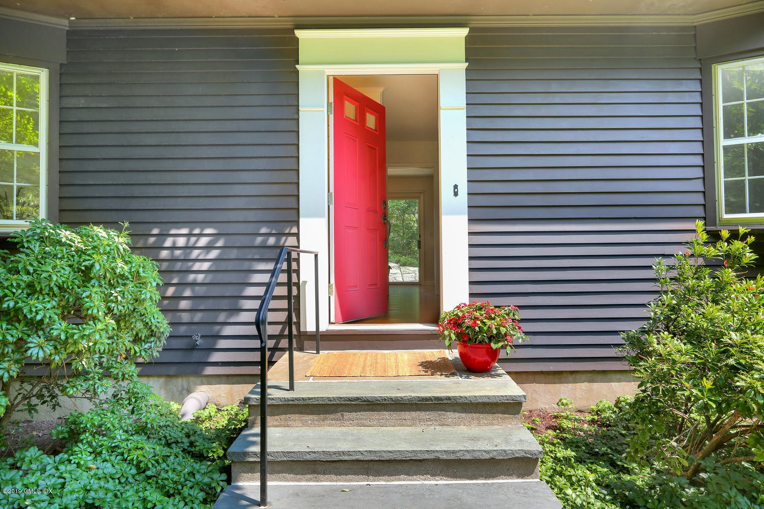 9 Dartmouth Road Cos Cob, CT 06807 - Photo 3 of 23 9 Dartmouth Rd Cos Cob CT-large-003-023-