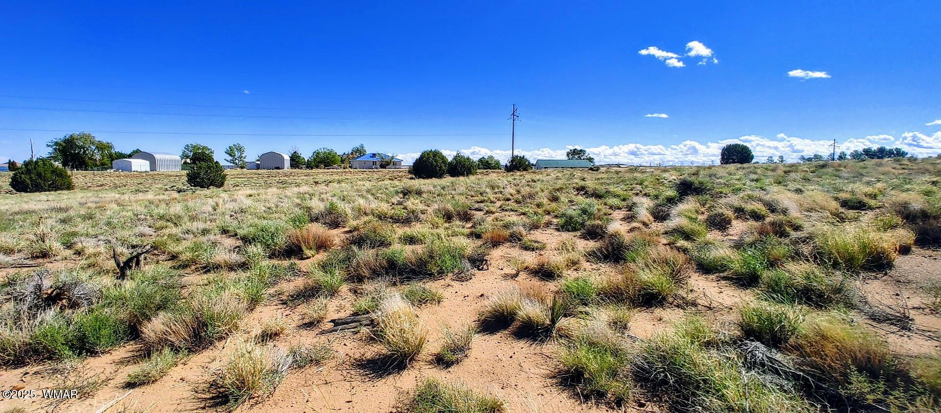 1190 Haystack Road Taylor, AZ 85939 - Photo 6 of 7 a view of a building