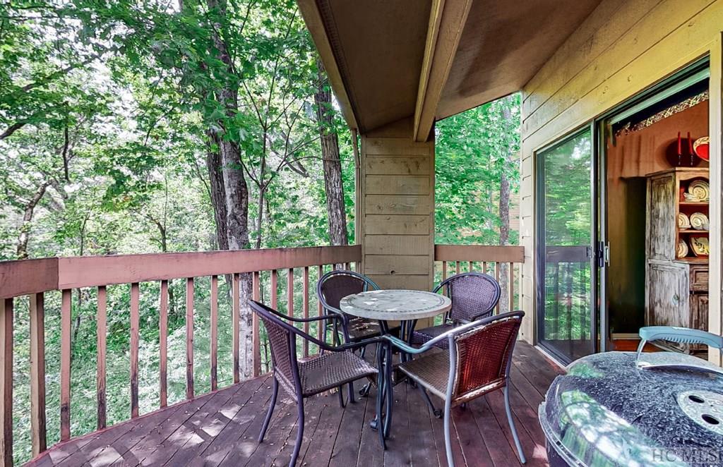 81-40 Emerald Ridge Road, Unit 40 Sapphire, NC 28774 - Photo 7 of 31 Gallery Image 7