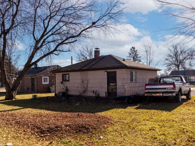 $113,900 | 6012 West Carmen Avenue, Milwaukee, WI 53218