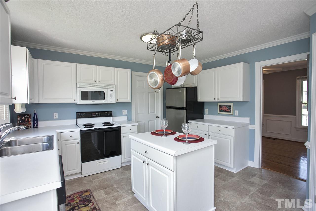 4412 Bartholomew Circle Raleigh, NC 27604 - Photo 7 of 25