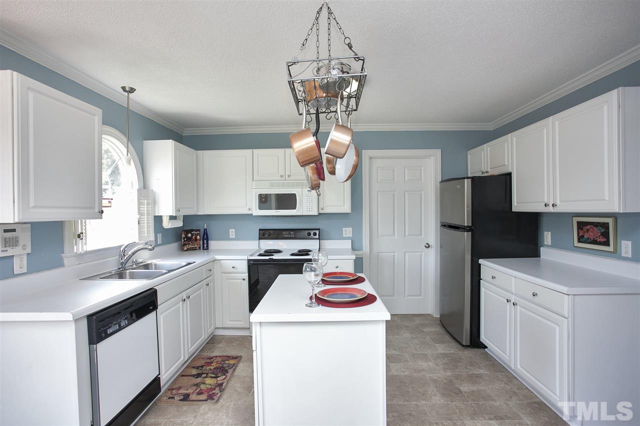 4412 Bartholomew Circle Raleigh, NC 27604 - Photo 9 of 25