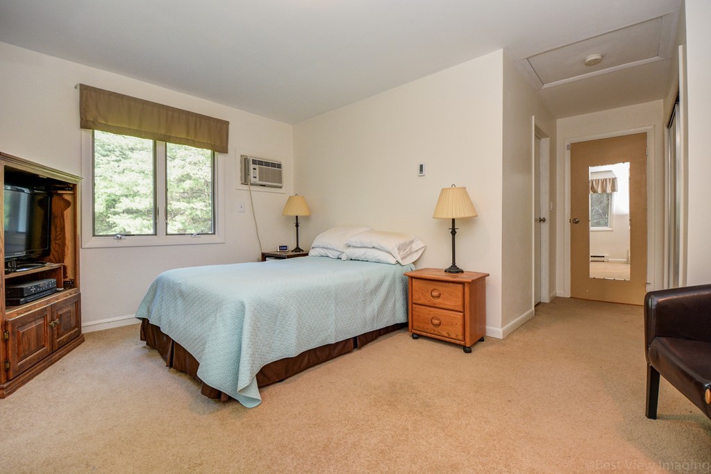 463 Hanlon Road Holliston, MA 01746 - Photo 15 of 30 Gallery Image 15