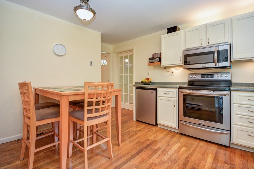 463 Hanlon Road Holliston, MA 01746 - Photo 8 of 30 Gallery Image 8