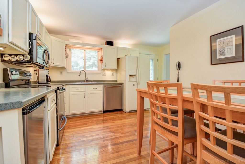 463 Hanlon Road Holliston, MA 01746 - Photo 10 of 30 Gallery Image 10