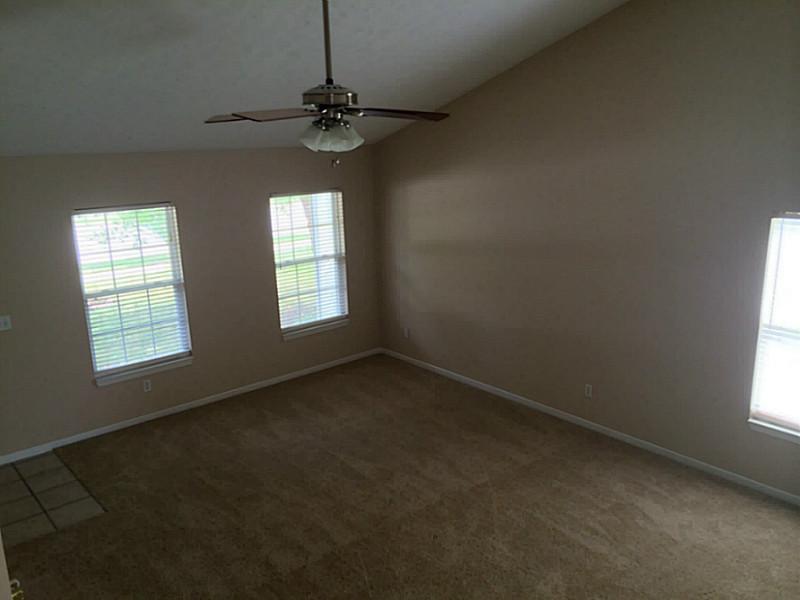 1209 Silver Ridge Lane Brownsburg, IN 46112 - Photo 3 of 21 Gallery Image 3