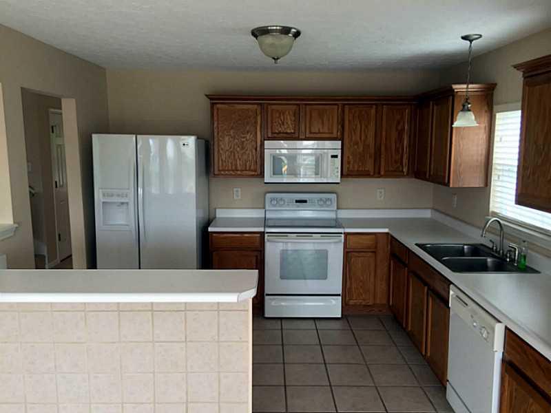 1209 Silver Ridge Lane Brownsburg, IN 46112 - Photo 5 of 21 Gallery Image 5
