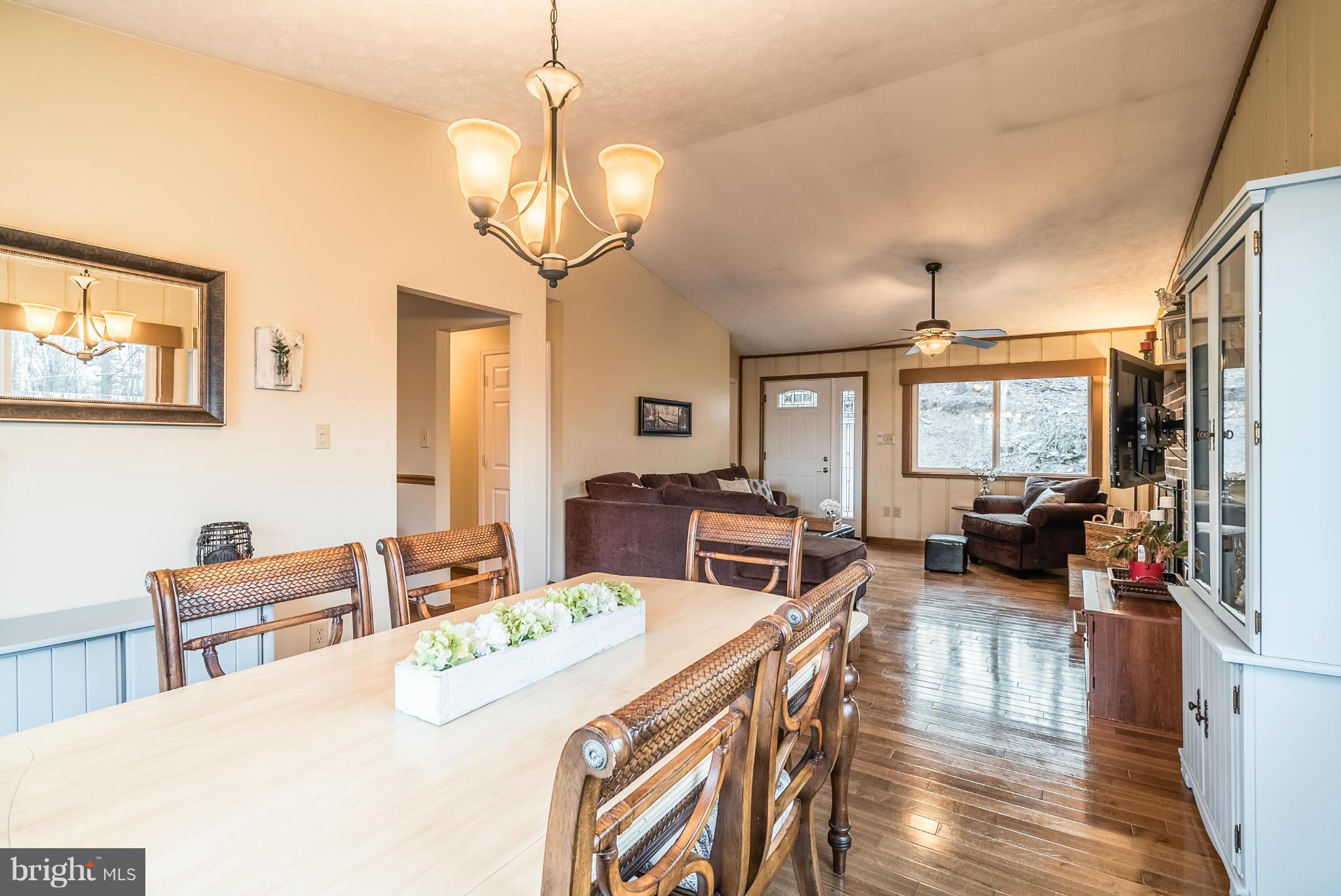 2031 Ridge Road Haymarket, VA 20169 - Photo 14 of 22 Family Room