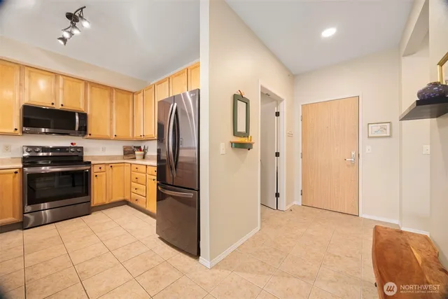 $335,000 | 516 Darby Drive, Unit 207, Bellingham, WA 98226