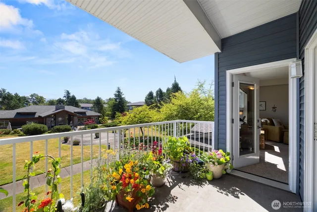 $335,000 | 516 Darby Drive, Unit 207, Bellingham, WA 98226