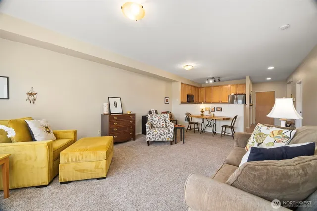 $335,000 | 516 Darby Drive, Unit 207, Bellingham, WA 98226