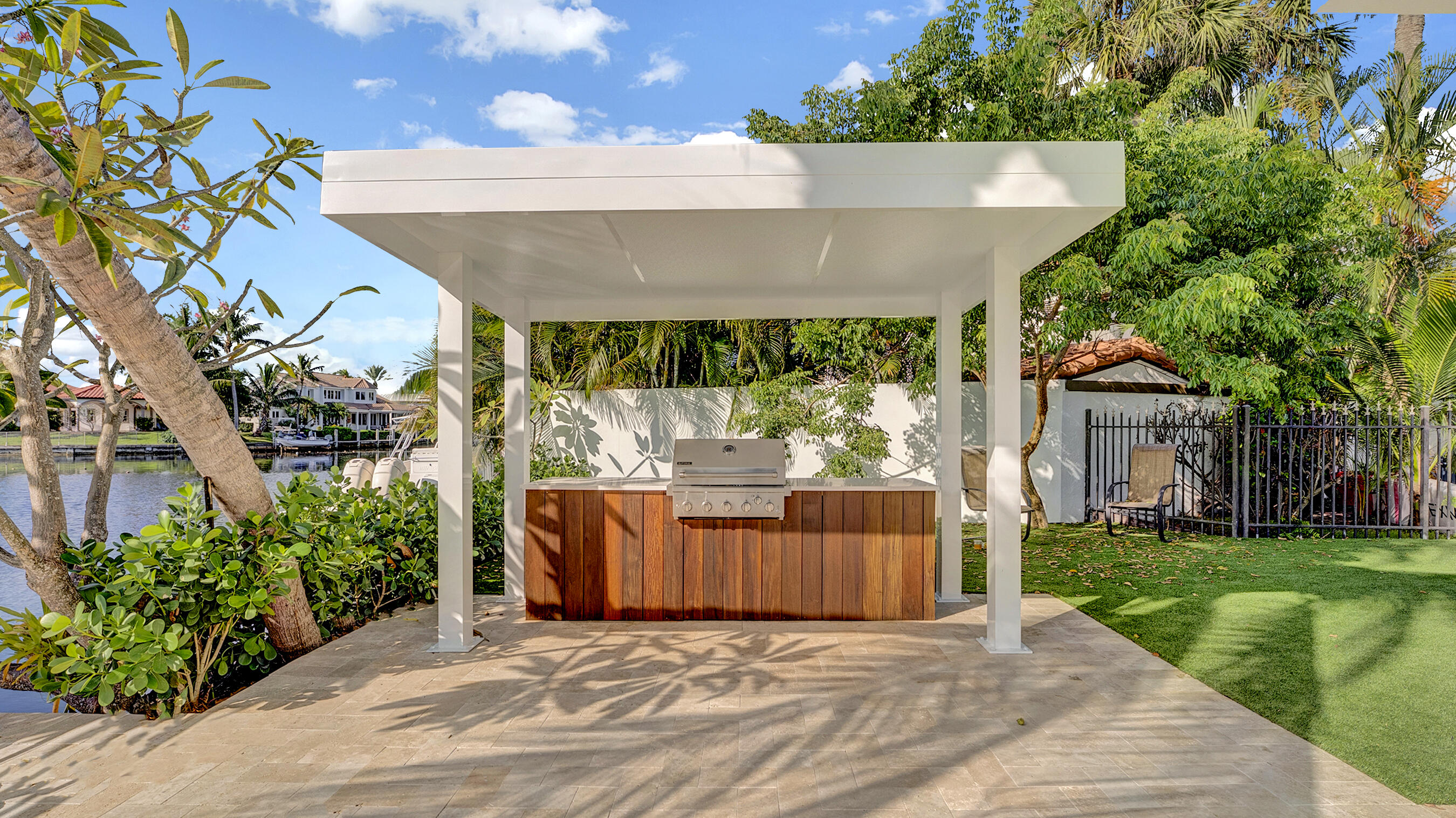 580 Southwest 15th Street Boca Raton, FL 33432 - Photo 52 of 70 BBQ area