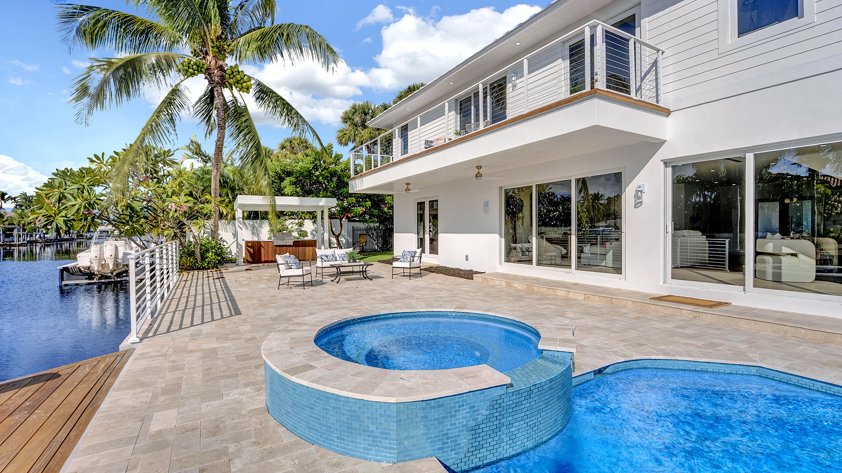 580 Southwest 15th Street Boca Raton, FL 33432 - Photo 56 of 70 Jacuzzi, large patio