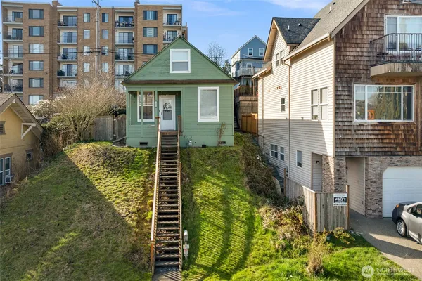 $440,000 | 3418 Wetmore Avenue, Everett, WA 98201