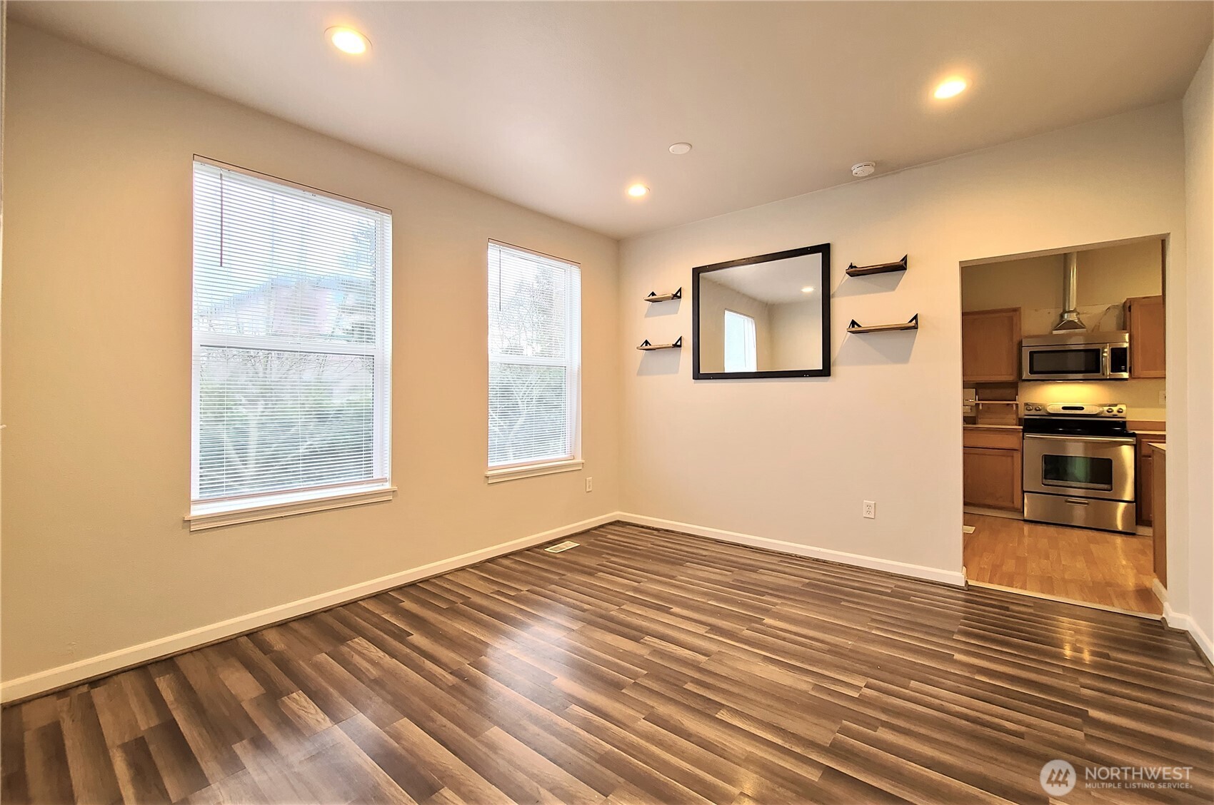 3418 Wetmore Avenue Everett, WA 98201 - Photo 7 of 33