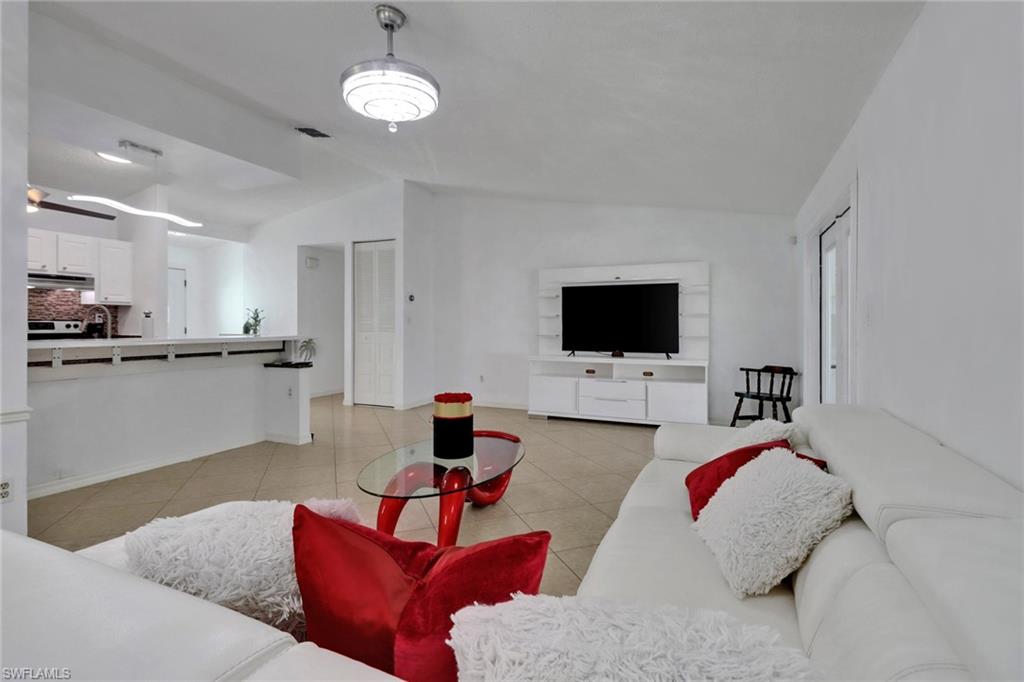 2001 46th Street Southwest Naples, FL 34116 - Photo 8 of 27