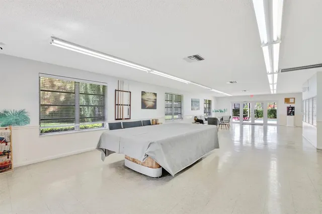 $249,900 | 4500 North Federal Highway, Unit 151F, Lighthouse Point, FL 33064