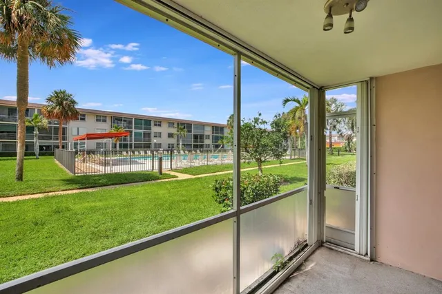 $249,900 | 4500 North Federal Highway, Unit 151F, Lighthouse Point, FL 33064
