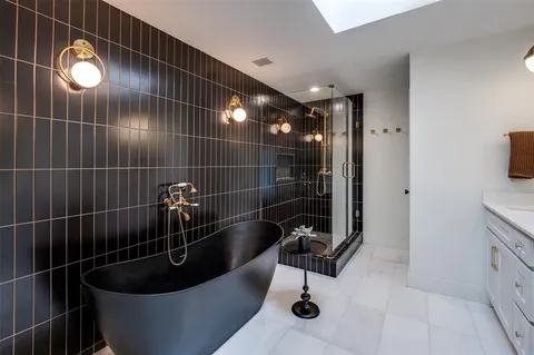 a bathroom with a bathtub