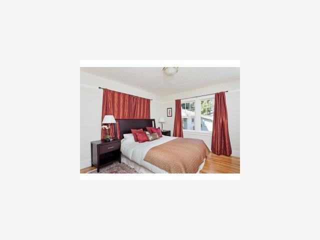1151 Middlefield Road Palo Alto, CA 94301 - Photo 5 of 9 Gallery Image 5
