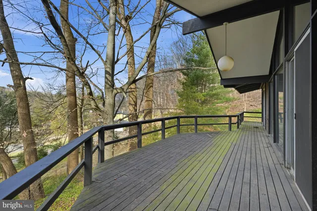 $525,000 | 5 Yorkridge Trail, Hockessin, DE 19707