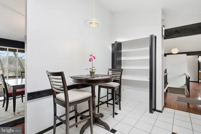 $525,000 | 5 Yorkridge Trail, Hockessin, DE 19707