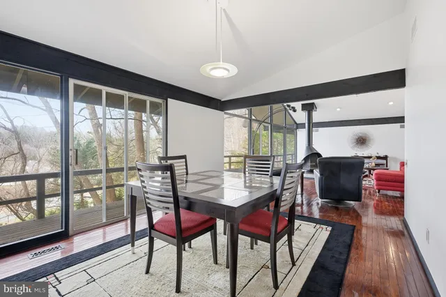 $525,000 | 5 Yorkridge Trail, Hockessin, DE 19707