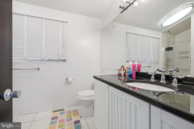 $525,000 | 5 Yorkridge Trail, Hockessin, DE 19707