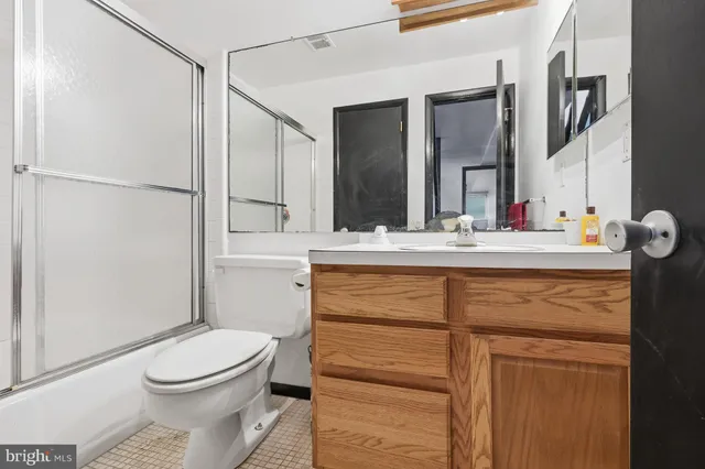 $525,000 | 5 Yorkridge Trail, Hockessin, DE 19707