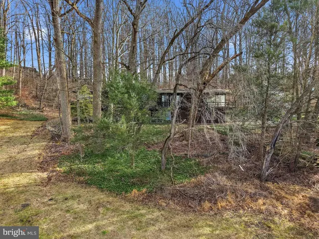 $525,000 | 5 Yorkridge Trail, Hockessin, DE 19707