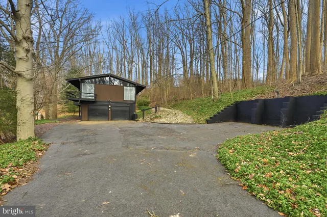 $525,000 | 5 Yorkridge Trail, Hockessin, DE 19707